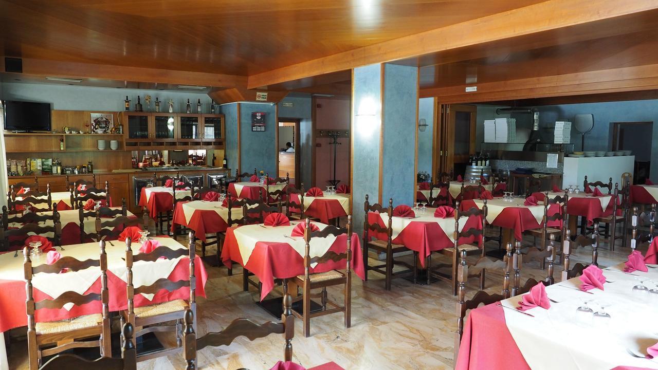 Albergo Alla Stazione Roncegno Ngoại thất bức ảnh