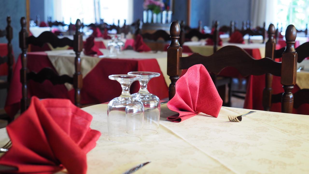 Albergo Alla Stazione Roncegno Ngoại thất bức ảnh